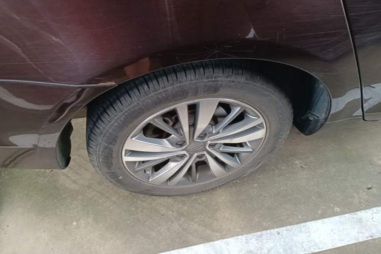 Used Geely Auto Emgrand 2018 1.5L Manual Upward Connect Edition Right Rear Wheel Hub