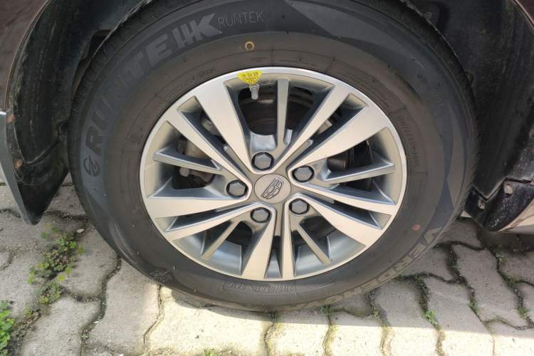 Used Geely Auto Emgrand 2018 1.5L Manual Luxury Model Right Rear Wheel Hub