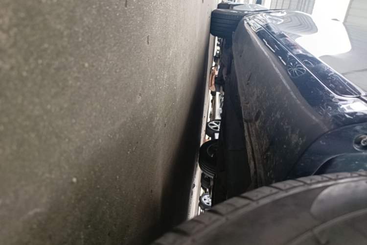Used Geely Auto Emgrand 2018 1.5L Manual Upward Connect Edition Right Side Sill
