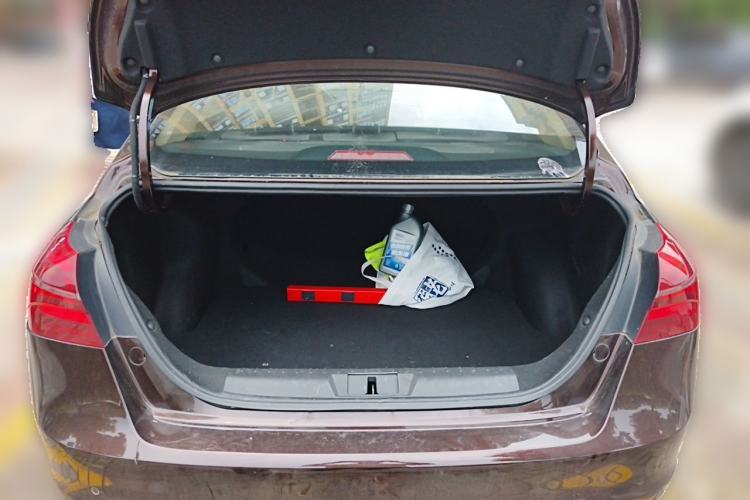 Used Geely Auto Emgrand 2018 1.5L CVT Upward Connect Edition Trunk