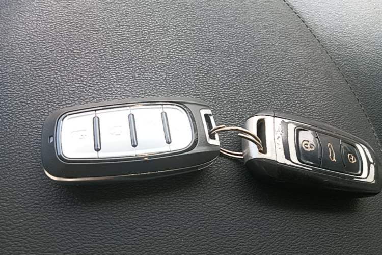 Used Geely Auto Emgrand 2018 1.5L Manual Upward Connect Edition Vehicle Key
