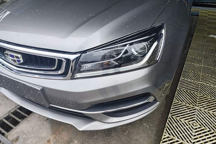 Used Geely Auto Emgrand 2018 1.5L CVT Upward Connect Edition Left Front Headlight