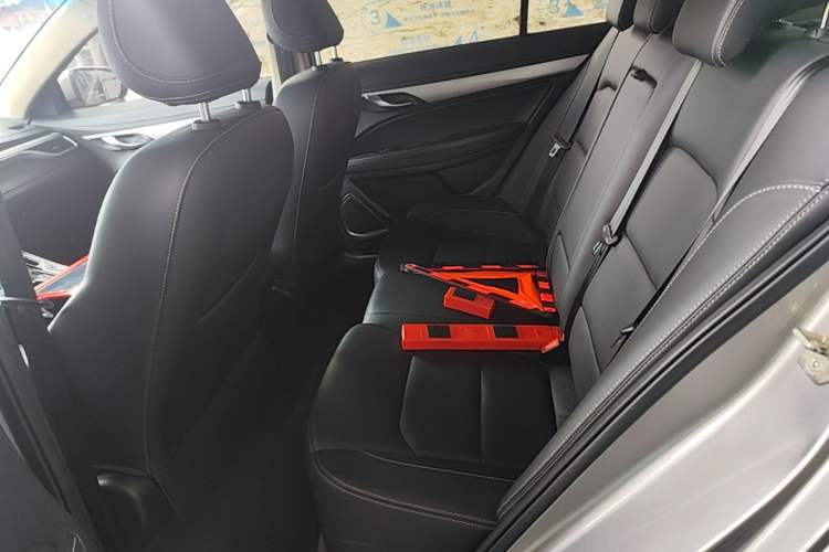 Used Geely Auto Emgrand 2018 1.5L CVT Upward Connect Edition Left Rear Seat
