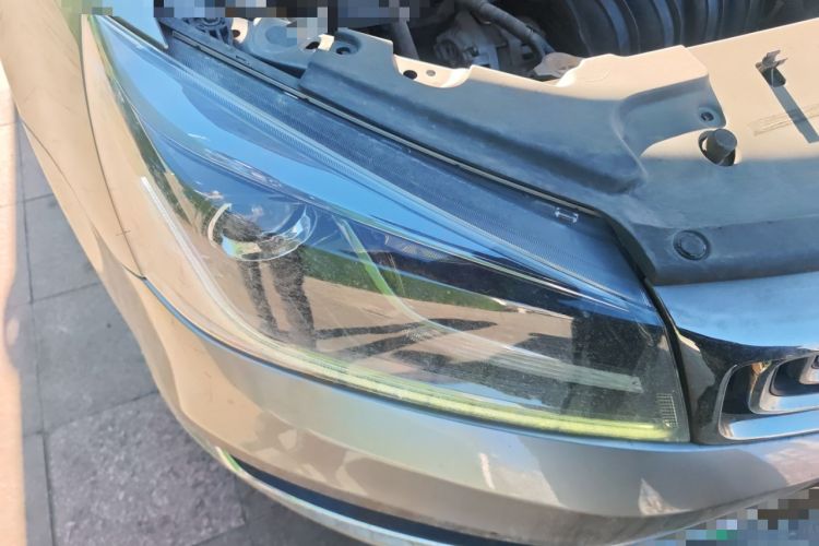 Used Geely Auto Emgrand 2018 1.5L Manual Upward Connect Edition Right Front Headlight