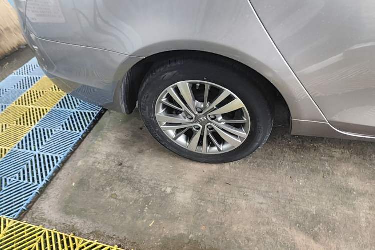 Used Geely Auto Emgrand 2018 1.5L CVT Upward Connect Edition Right Rear Wheel Hub