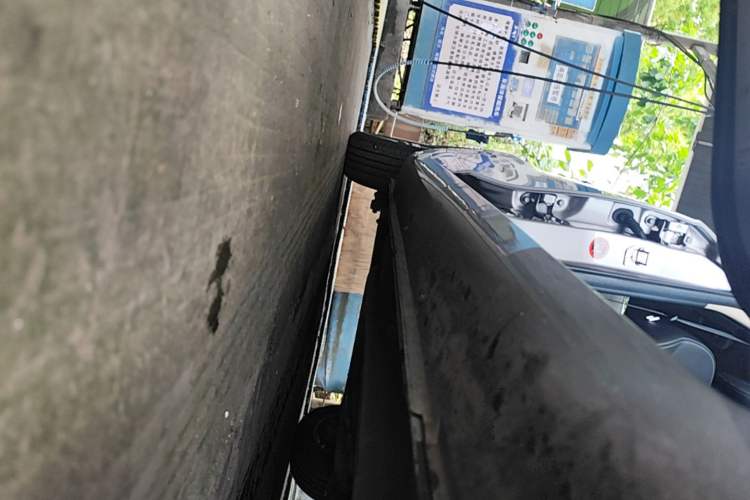 Used Geely Auto Emgrand 2018 1.5L CVT Upward Connect Edition Right Side Sill