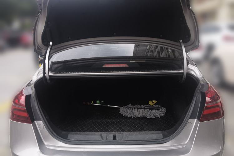 Used Geely Auto Emgrand 2018 1.5L CVT Upward Connect Edition Trunk