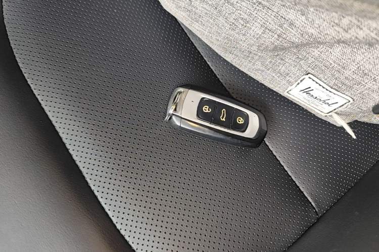 Used Geely Auto Emgrand 2018 1.5L CVT Upward Connect Edition Vehicle Key