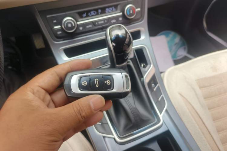 Used Geely Auto Emgrand 2018 1.5L CVT Luxury Model Vehicle Key