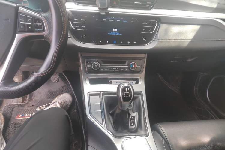 Used Geely Auto Emgrand 2018 1.5L Manual Upward Connect Edition Audio And AC Panel
