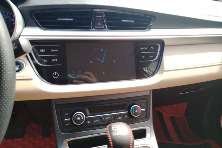 Used Geely Auto Emgrand 2018 1.5L CVT Luxury Model Audio And AC Panel