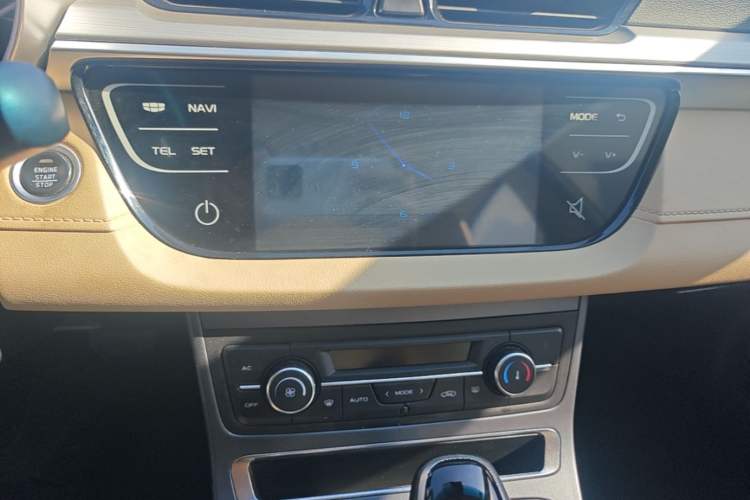 Used Geely Auto Emgrand 2018 1.5L CVT Luxury Model Audio And AC Panel