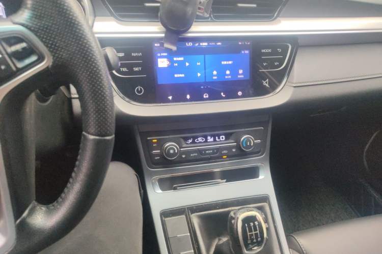 Used Geely Auto Emgrand 2018 1.5L Manual Upward Connect Edition Audio And AC Panel