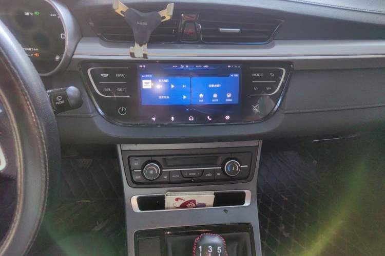 Used Geely Auto Emgrand 2018 1.5L Manual Upward Connect Edition Audio And AC Panel