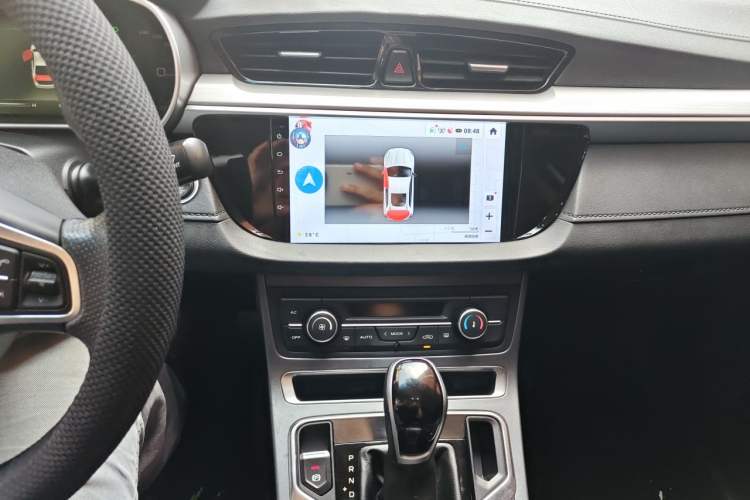 Used Geely Auto Emgrand 2018 1.5L CVT Upward Connect Edition Audio And AC Panel