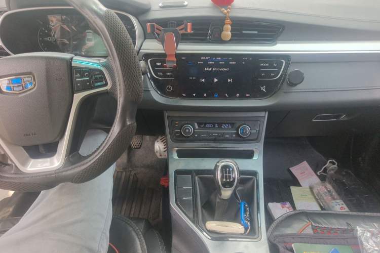 Used Geely Auto Emgrand 2018 1.5L Manual Upward Connect Edition Audio And AC Panel