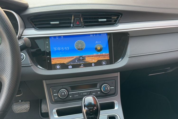 Used Geely Auto Emgrand 2018 1.5L CVT Upward Connect Edition Audio And AC Panel