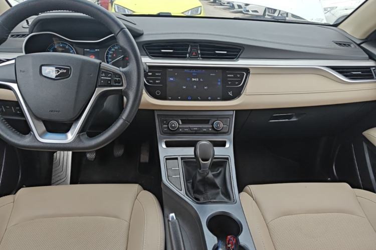 Used Geely Auto Emgrand 2018 1.5L Manual Luxury Model Center Console