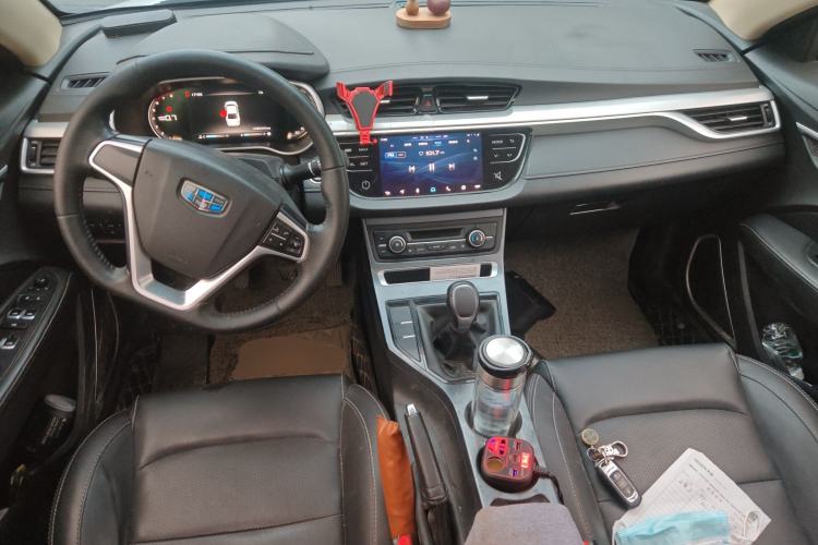 Used Geely Auto Emgrand 2018 1.5L Manual Upward Connect Edition Center Console