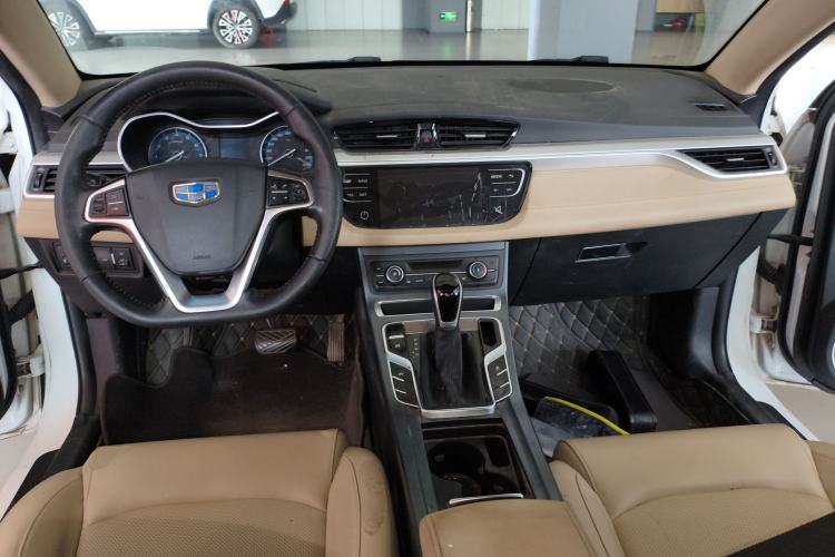 Used Geely Auto Emgrand 2018 1.5L CVT Luxury Model Center Console