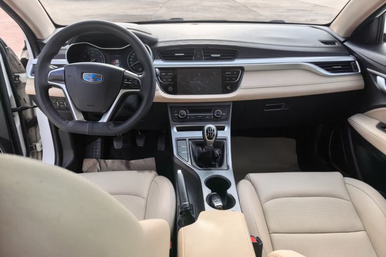 Used Geely Auto Emgrand 2018 1.5L Manual Luxury Model Center Console