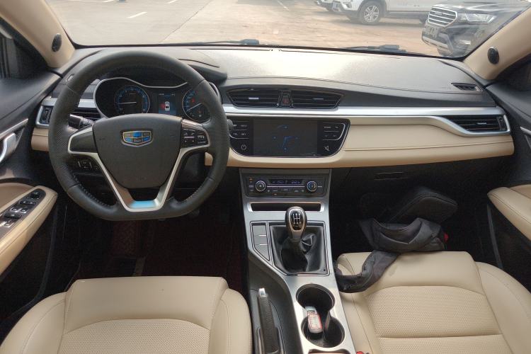 Used Geely Auto Emgrand 2018 1.5L Manual Luxury Model Center Console