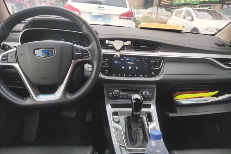 Used Geely Auto Emgrand 2018 1.5L CVT Upward Connect Edition Center Console