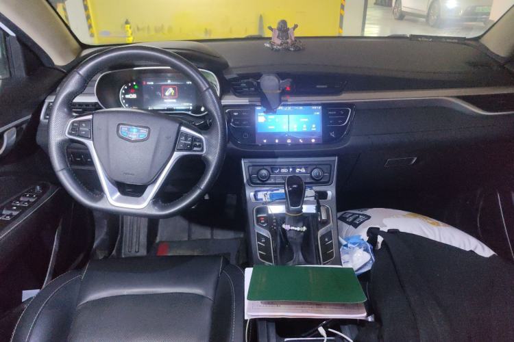 Used Geely Auto Emgrand 2018 1.5L CVT Upward Connect Edition Center Console