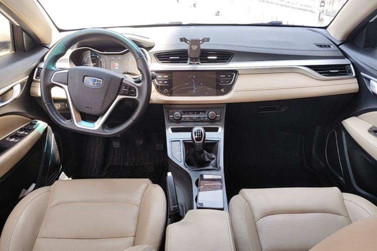 Used Geely Auto Emgrand 2018 1.5L Manual Luxury Model Center Console