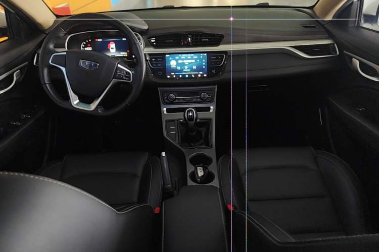 Used Geely Auto Emgrand 2018 1.5L Manual Upward Connect Edition Center Console