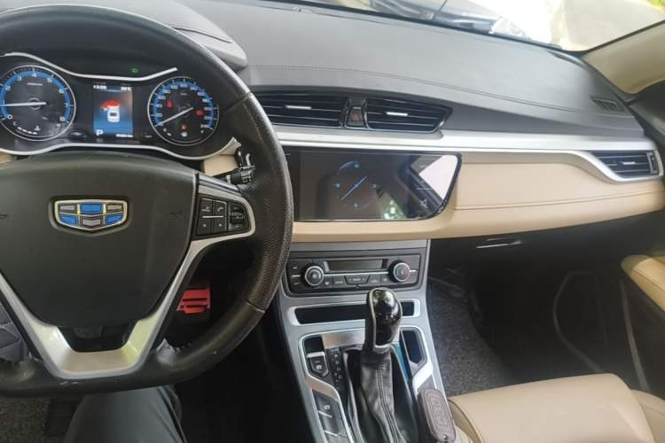 Used Geely Auto Emgrand 2018 1.5L CVT Luxury Model Center Console