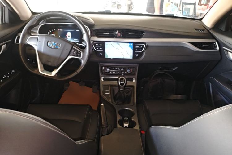 Used Geely Auto Emgrand 2018 1.5L Manual Upward Connect Edition Center Console