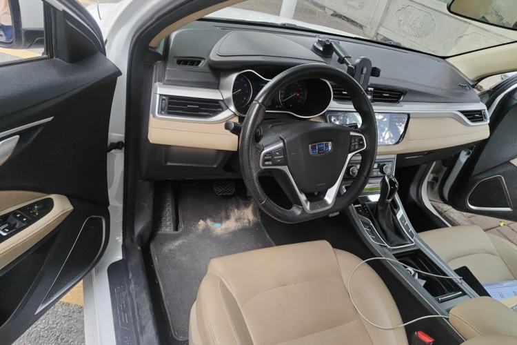 Used Geely Auto Emgrand 2018 1.5L CVT Luxury Model Center Console