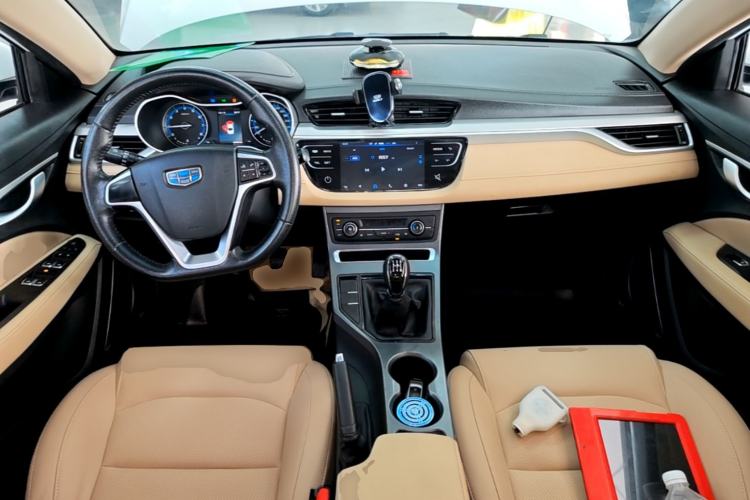 Used Geely Auto Emgrand 2018 1.5L Manual Luxury Model Center Console