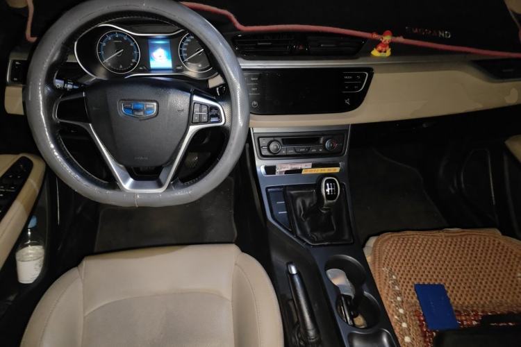 Used Geely Auto Emgrand 2018 1.5L Manual Luxury Model Center Console