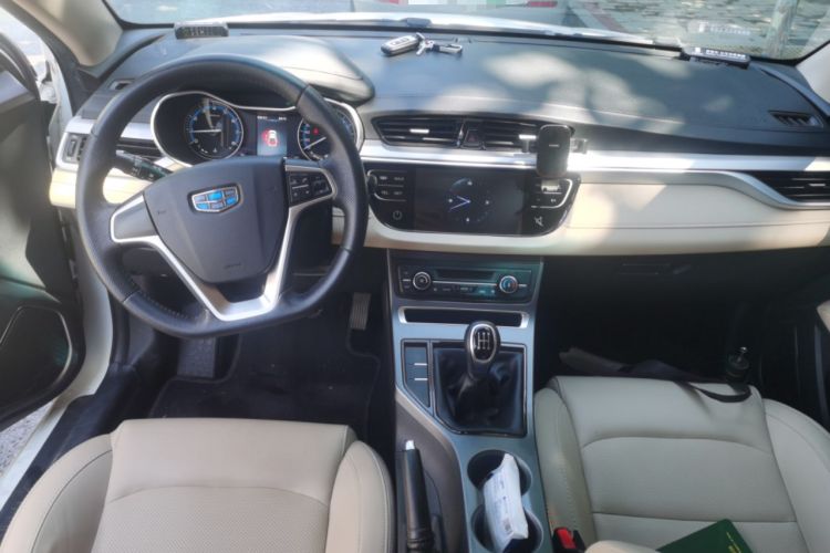 Used Geely Auto Emgrand 2018 1.5L Manual Luxury Model Center Console