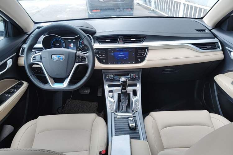 Used Geely Auto Emgrand 2018 1.5L CVT Luxury Model Center Console
