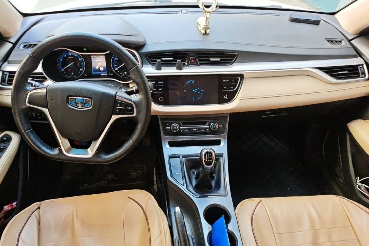 Used Geely Auto Emgrand 2018 1.5L Manual Luxury Model Center Console