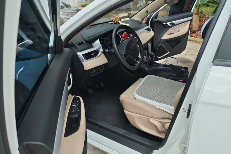 Used Geely Auto Emgrand 2018 1.5L Manual Luxury Model Driver Seat