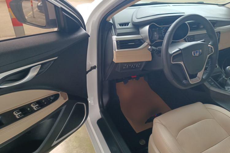 Used Geely Auto Emgrand 2018 1.5L Manual Luxury Model Driver Seat