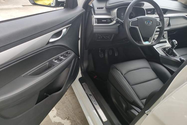 Used Geely Auto Emgrand 2018 1.5L Manual Upward Connect Edition Driver Seat