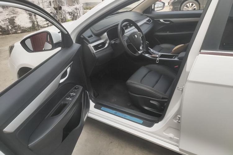 Used Geely Auto Emgrand 2018 1.5L CVT Upward Connect Edition Driver Seat