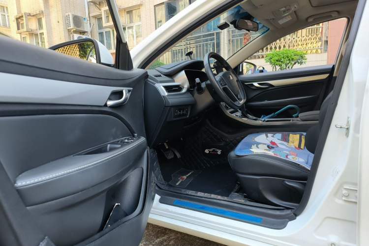Used Geely Auto Emgrand 2018 1.5L CVT Upward Connect Edition Driver Seat