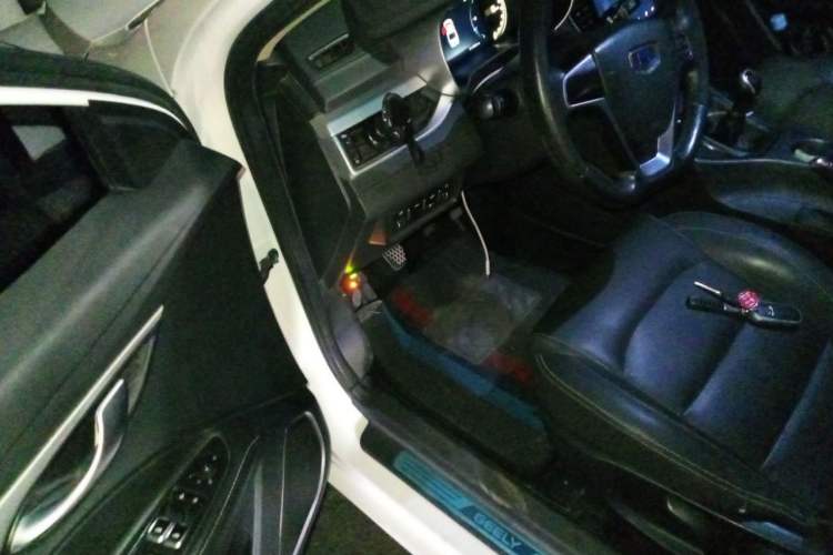 Used Geely Auto Emgrand 2018 1.5L Manual Upward Connect Edition Driver Seat