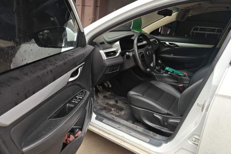 Used Geely Auto Emgrand 2018 1.5L Manual Upward Connect Edition Driver Seat
