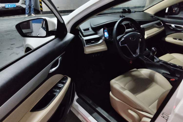 Used Geely Auto Emgrand 2018 1.5L Manual Luxury Model Driver Seat