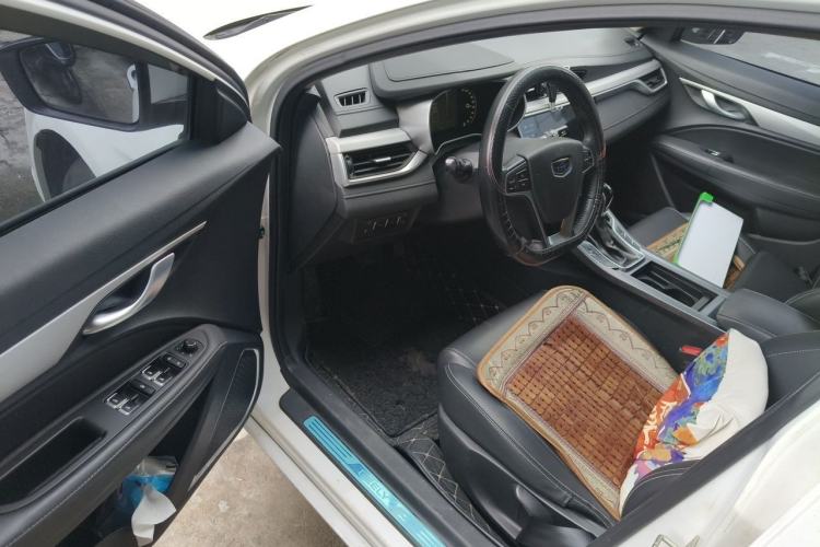 Used Geely Auto Emgrand 2018 1.5L CVT Upward Connect Edition Driver Seat