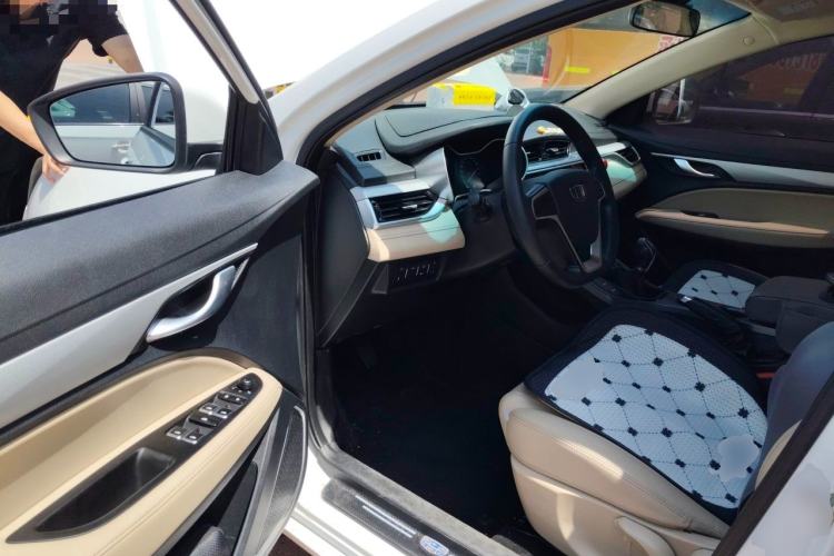 Used Geely Auto Emgrand 2018 1.5L Manual Luxury Model Driver Seat