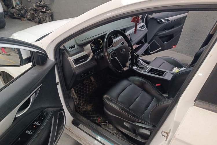Used Geely Auto Emgrand 2018 1.5L CVT Upward Connect Edition Driver Seat