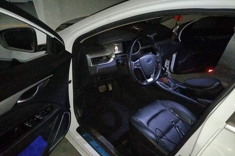 Used Geely Auto Emgrand 2018 1.5L CVT Upward Connect Edition Driver Seat